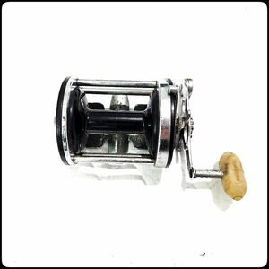 Vintage PENN Surfmaster by Penn Fishing Tackle Management Co Fishing Reel No 200